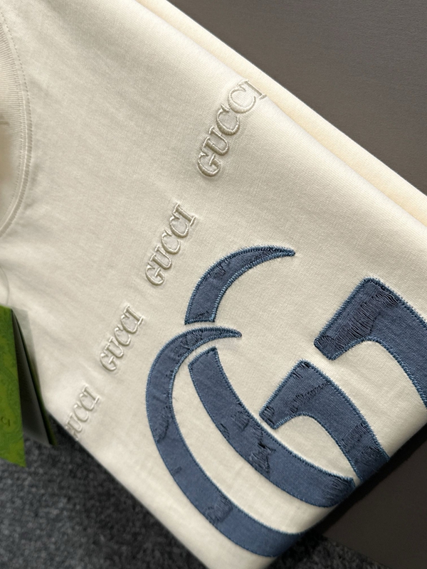 ブランドTシャツ細部ディテール